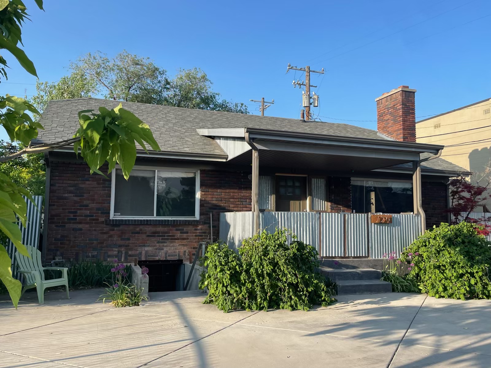 720 Browning Avenue - 1