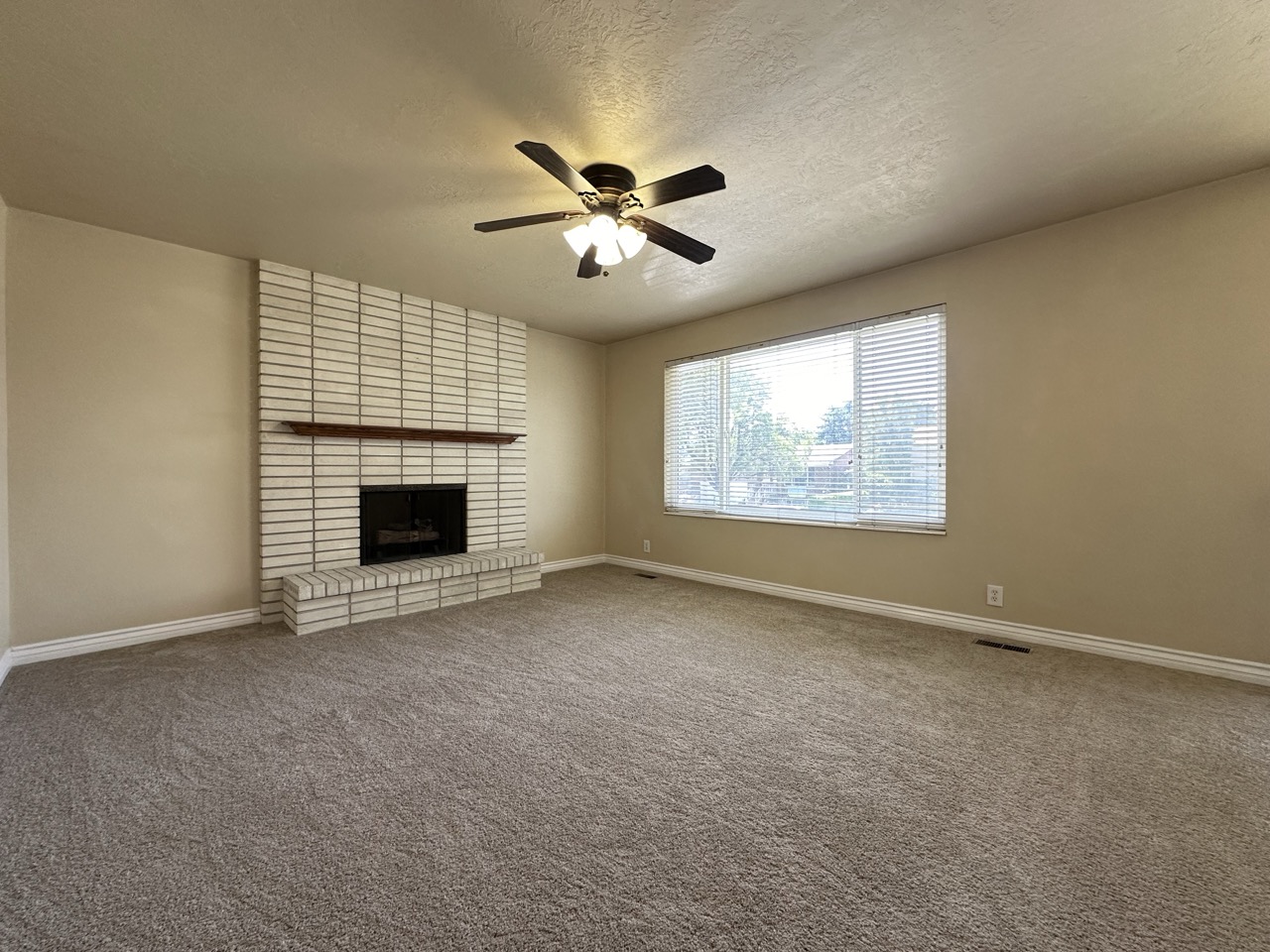 1416 Harris Avenue - Upstairs